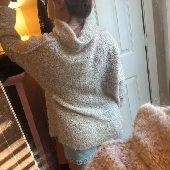 Free People She’s All That Knit Turtleneck Oversized Sweater - Picture 5 of 5